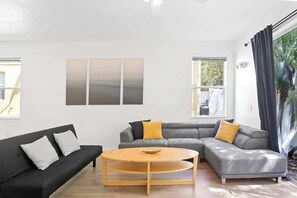 Smart TV - Relaxing Disney 4BR Retreat w/ Pool (37 characters) (Kissimmee)