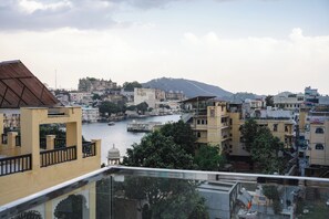 Exterior - Hostel Funky Bunky  (Udaipur)