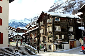 Exterior - Luxurious Living with the views to the Matterhorn (Zermatt)
