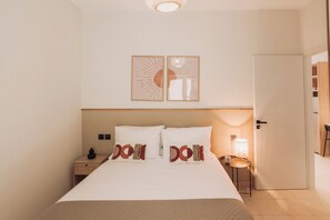 1 dormitori, cortines opaques i habitacions insonoritzades