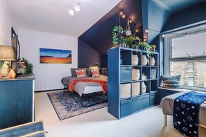 4 chambres, fer et planche à repasser, accès Internet, draps fournis