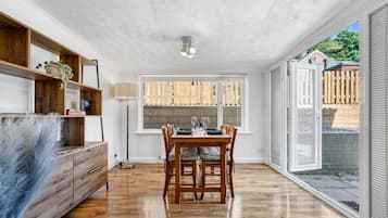 House | Tempat makan