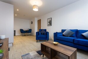 Televisión, oficina