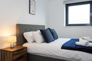 2 bedrooms, desk, iron/ironing board, travel cot