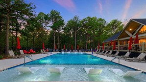 Pool - Pickleball, Pool, Splash Fountain ,Clubhouse , Walking Trails , Basketball (Broken Bow)