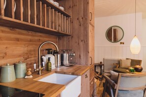 Cottage | Dining
