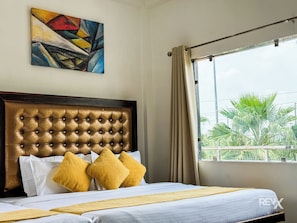 Family Triple Bed Room | Insonorización, wifi gratis y ropa de cama 