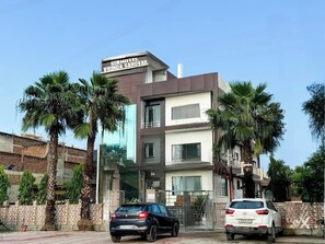 住宿正面