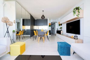 Interior - Luxy Beach Apartment (Torremolinos)