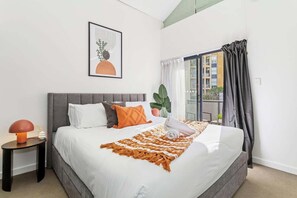1 habitación, tabla de planchar con plancha, wifi gratis y ropa de cama 