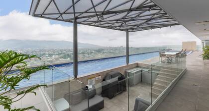 Skyline iFreses, 22nd floor! AC, TV and Pool