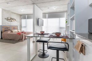 1 quarto, acesso à internet