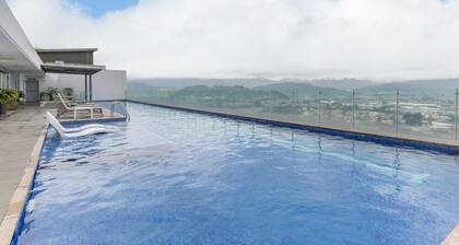 Vista Verde iFreses, 2nd floor! AC, TV and Pool