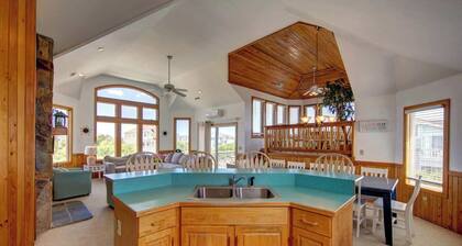 Oceanside in Whalehead with Pool, Spa, Sleeps 18!