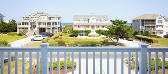 Semi-Oceanfront Retreat w/ Pool, Theater, Elevator