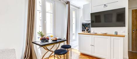 TV connectée, espaces bureaux