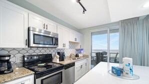 Unclassified image, 2 of 37, button - Silver Beach 206 by Liquid Life (Orange Beach)