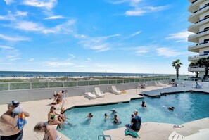 Pool - Gulf Front Condo | Outdoor Pool & Grill! (Orange Beach)