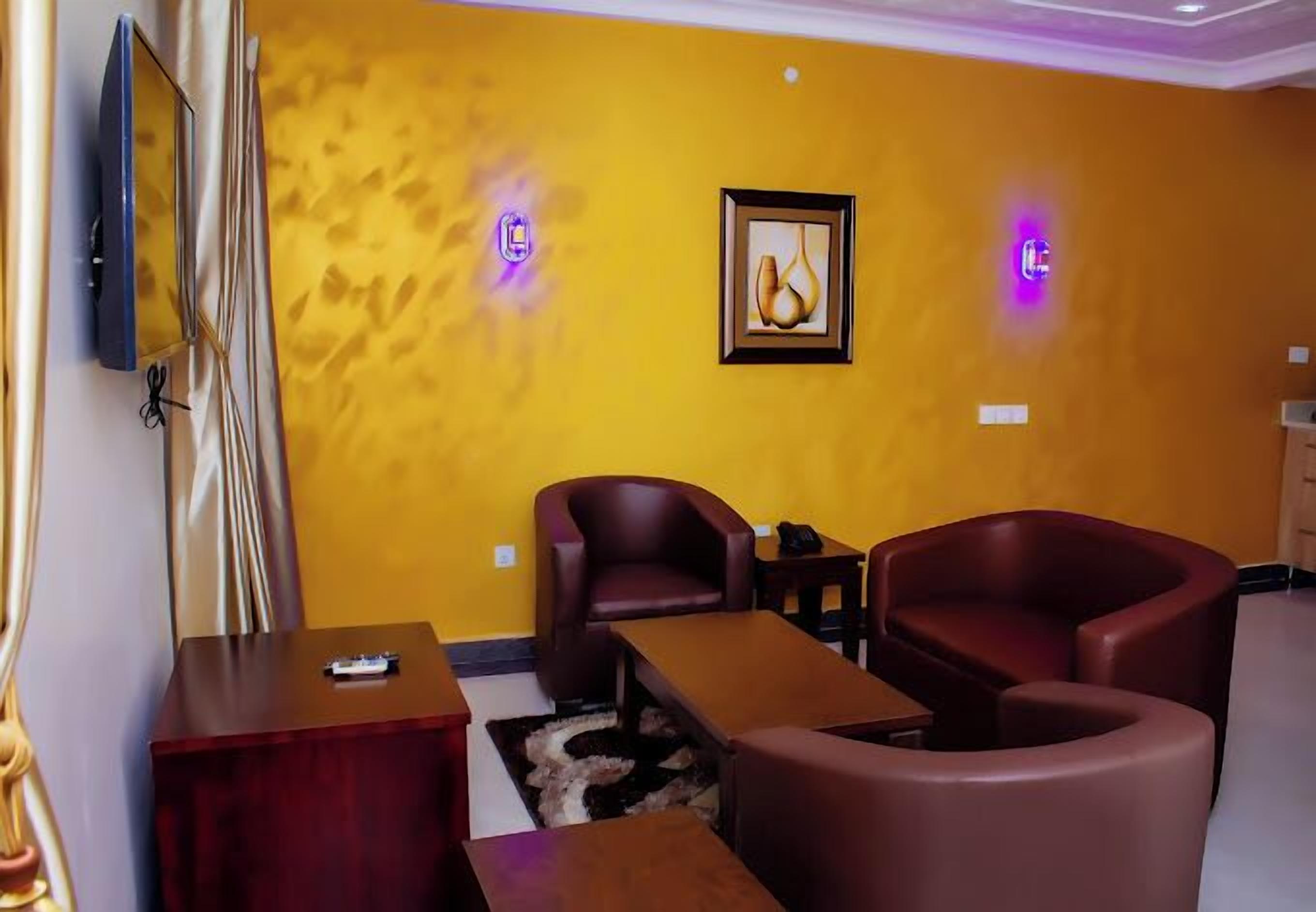 Coin salon dans le hall