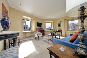 Smart-TV, Bücher, Drucker