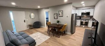 Explore Omaha, Walk to Aksarben Village