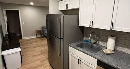 Aksarben Area 2 BD-2 BA by UNO