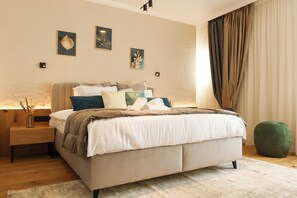 5 habitaciones, wifi y ropa de cama 