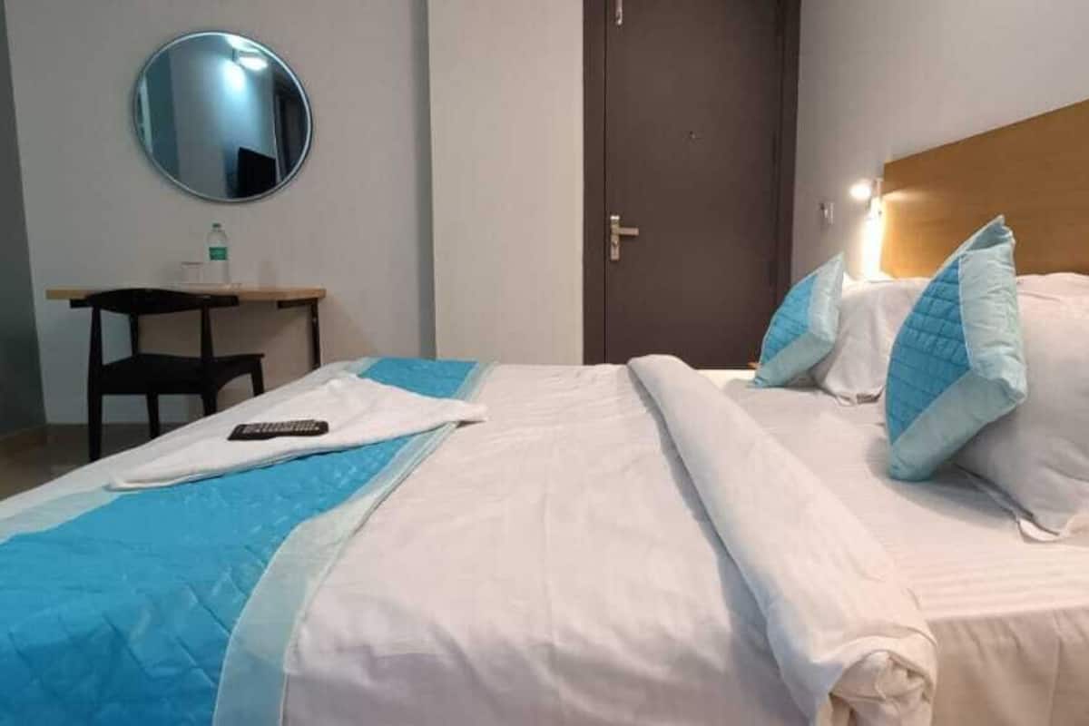 Deluxe Room, Balcony | 1 bedroom, free WiFi