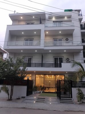 Front of property - Akshay Home Stay (Gurugram)