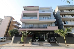 Front of property - Akshay Home Stay (Gurugram)