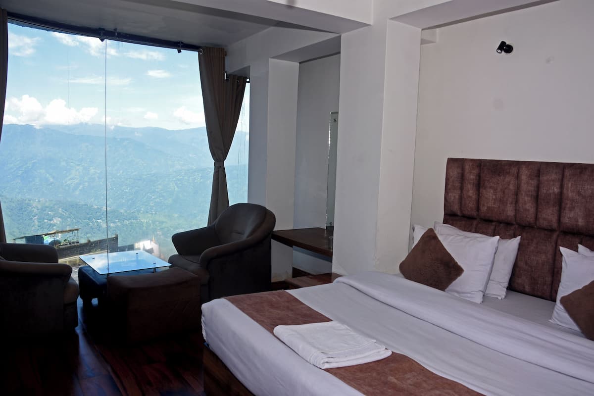 Deluxe Room, 1 Katil Raja (King) | 1 bilik tidur, meja, ruang kerja komputer riba, Wi-fi percuma