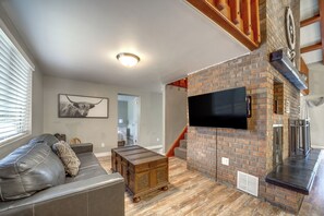 House (Multiple Bedrooms) | Interior