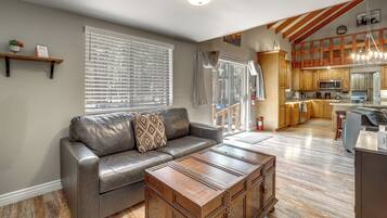 House (Multiple Bedrooms) | Interior