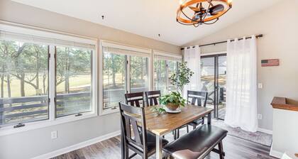Pinehurst Home: Fire Pit, BBQ + Golf Course View!