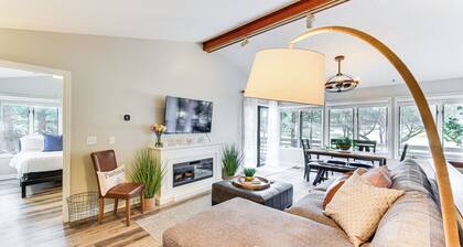 Pinehurst Home: Fire Pit, BBQ + Golf Course View!