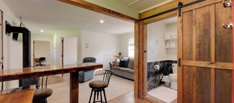 9 Mi to Worlds End State Park: Cabin in Hillsgrove