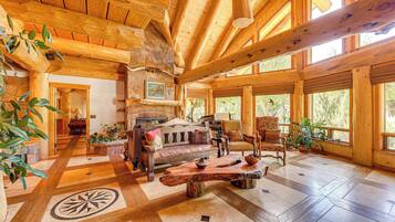 ู
ูุฒู (3 Bedrooms) | ุงูู
ูุดุฃุฉ ู
ู ุงูุฏุงุฎู