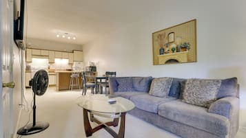 Apartment (1 Bedroom) | Interior