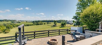 Millersburg Getaway w/ Amish Country Views!