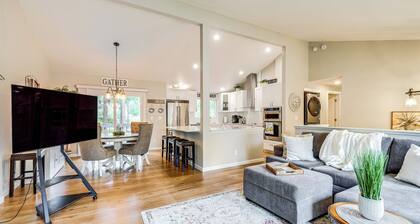 Bremerton Home w/ Fire Pit Near Parks & Museums