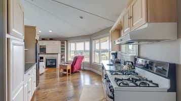 Apartment (0 Bedroom) | Interior