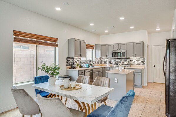 Interior - Pet-friendly Marana Home: 20 Mi to Tucson! (Marana)