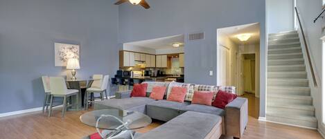 Apartment (2 Bedrooms) | Living area | Fireplace