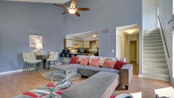 Apartment (2 Bedrooms) | Living area | Fireplace