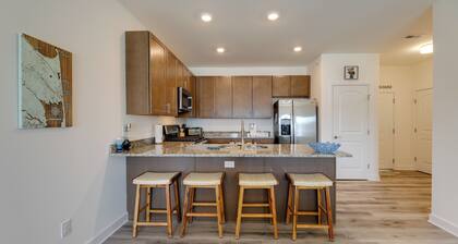 Bayfront Condo w/ Pool Access, Near Rehoboth Beach