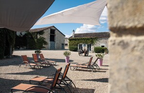 Property grounds - Gite Emotion - Château de Panisseau (Thénac)