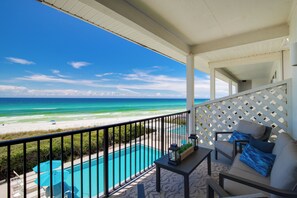 Property grounds - "SAND-orini SEA-renity" Gorgeous Beachfront Penthouse condo, Pool on 30A! (Santa Rosa Beach)