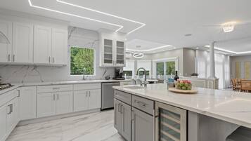 House, Multiple Bedrooms | Private kitchen | Fridge, stovetop, coffee/tea maker, toaster