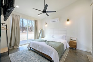 1 bedroom, internet, bed sheets