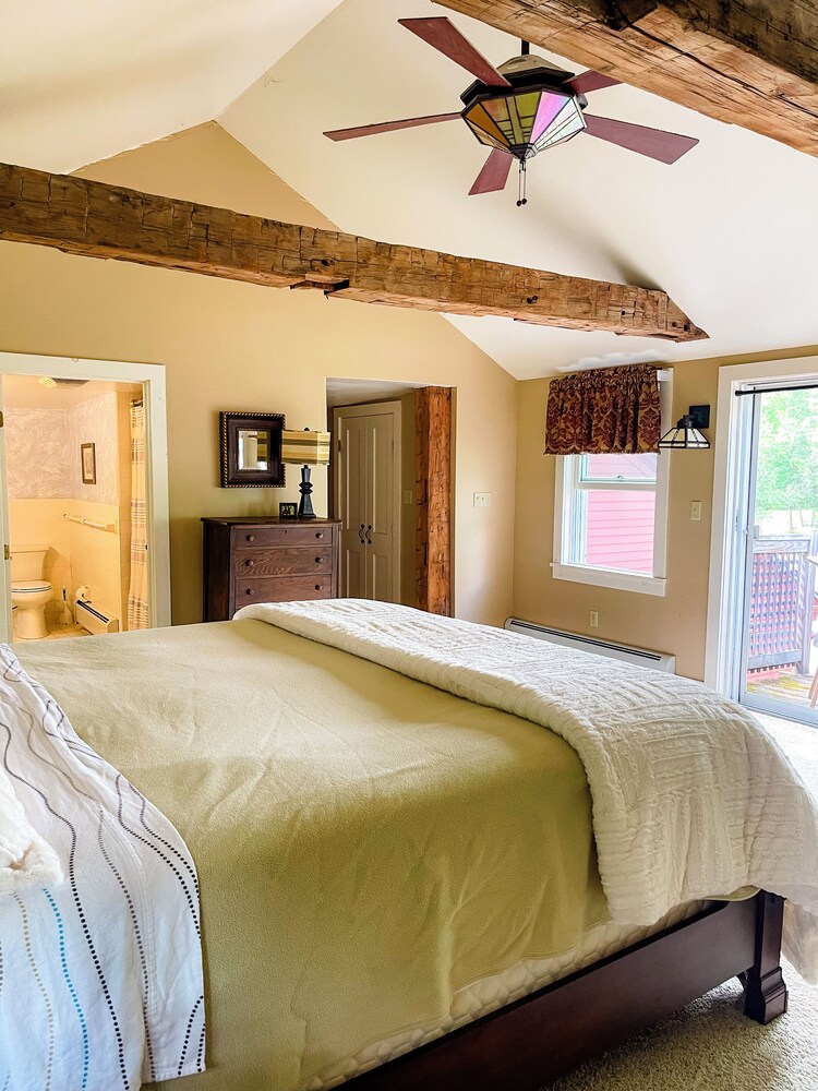 CHARMING 4bedroom cottage in Weston, Vermont. CLOSE TO SKI RESORTS Weston Vrbo